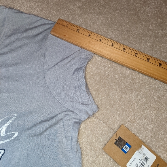 SOLD!!!!! ❌❌Nwts rivalry threads Villanova Wildcats grey v-neck t-shirt - Picture 8 of 14